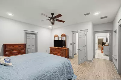 305 S Garcon Point Rd, Milton, FL 32583 - Photo 37