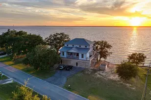 305 S Garcon Point Rd, Milton, FL 32583 - Photo 11