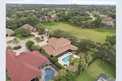 1305 Quiet Cove Ct, Gulf Breeze, FL 32563 - Photo 45
