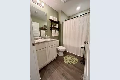 5375 Peach Dr, Milton, FL 32571 - Photo 15