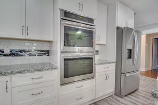 2012 N 19th Ave, Pensacola, FL 32503 - Photo 13