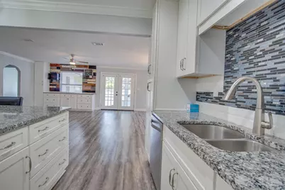 2012 N 19th Ave, Pensacola, FL 32503 - Photo 17
