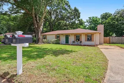 6494 Bellview Pines Dr, Pensacola, FL 32526 - Photo 3