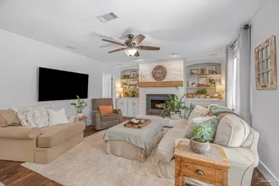 7409 Camale Dr, Pensacola, FL 32504 - Photo 9