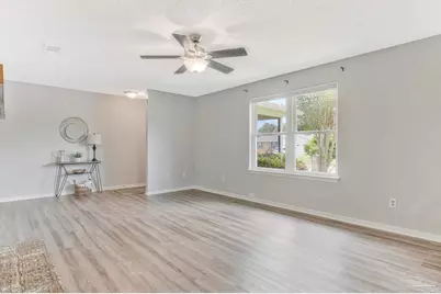 5712 Ivy Ln, Pace, FL 32571 - Photo 11