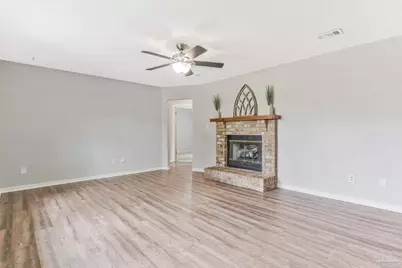 5712 Ivy Ln, Pace, FL 32571 - Photo 9