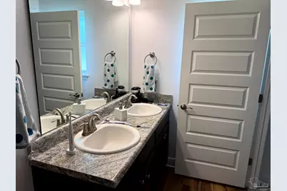1333 Fairchild St, Pensacola, FL 32504 - Photo 9