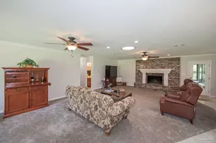 6027 Spanish Oak Dr, Pensacola, FL 32526 - Photo 11