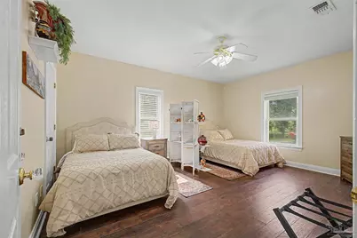 9717 Mobile Hwy, Pensacola, FL 32526 - Photo 21