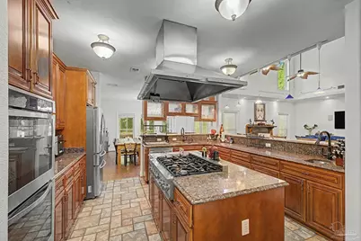 9717 Mobile Hwy, Pensacola, FL 32526 - Photo 13