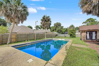2017 E Cross St, Pensacola, FL 32503 - Photo 17