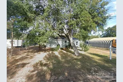 6029 Capitol Dr, Gulf Breeze, FL 32563 - Photo 1