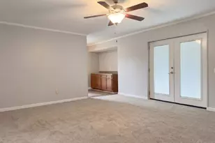 7810 Hidalgo Ln, Pensacola, FL 32526 - Photo 9