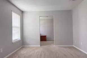 7810 Hidalgo Ln, Pensacola, FL 32526 - Photo 11