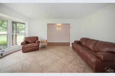 2125 Morningside Dr, Pensacola, FL 32503 - Photo 9