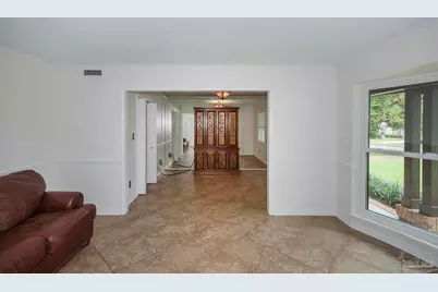 2125 Morningside Dr, Pensacola, FL 32503 - Photo 11