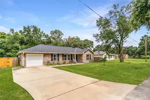 4866 Lamar Dr, Pace, FL 32571 - Photo 3