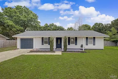 4352 Catawba Dr, Gulf Breeze, FL 32563 - Photo 1