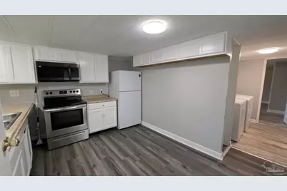 7840 Patterson St, Pensacola, FL 32526 - Photo 9