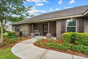 1016 Rachel Cir, Cantonment, FL 32533 - Photo 5