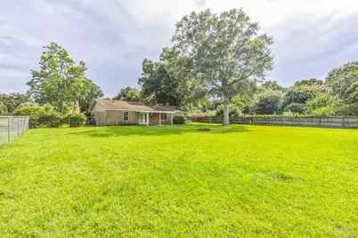 4886 Andrea Ln, Pace, FL 32571 - Photo 9