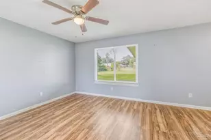 4886 Andrea Ln, Pace, FL 32571 - Photo 5