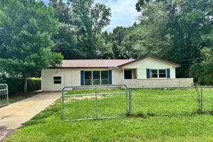 6437 Magnolia St, Milton, FL 32570 - Photo 1