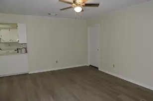 1885 Broyhill Cir, Pensacola, FL 32526 - Photo 11