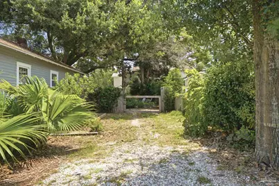 2320 17th Ave, Pensacola, FL 32503 - Photo 41