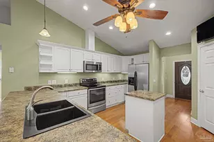 1593 Hunters Creek Cir, Cantonment, FL 32533 - Photo 9