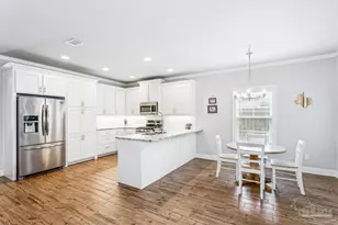 1445 E Cross St, Pensacola, FL 32503 - Photo 7