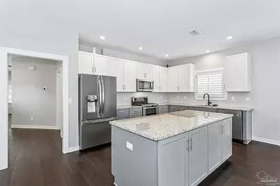 720 S N St, Pensacola, FL 32502 - Photo 11
