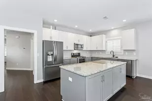 720 S N St, Pensacola, FL 32502 - Photo 11