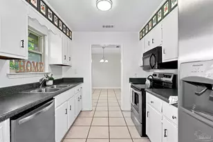 1464 Sanibel Ln, Gulf Breeze, FL 32563 - Photo 13