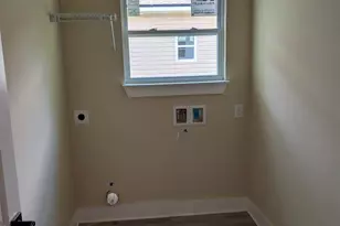 3028 N 11th Ave, Milton, FL 32583 - Photo 9