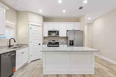 3028 N 11th Ave, Milton, FL 32583 - Photo 11
