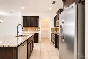 1724 Waterford Sound Blvd, Gulf Breeze, FL 32563 - Photo 9