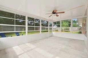 6517 Robin Ave, Milton, FL 32570 - Photo 17