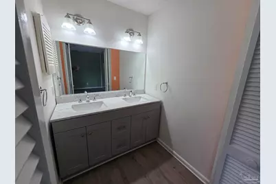 7171 N 9th Ave #C4, Pensacola, FL 32504 - Photo 9