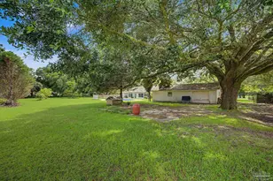 2340 Tobie Dean Rd, Cantonment, FL 32533 - Photo 7