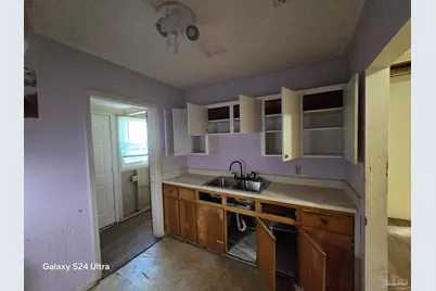600 W Hernandez St, Pensacola, FL 32501 - Photo 7