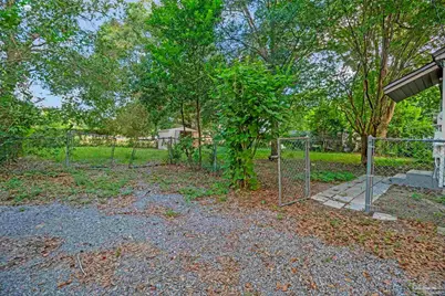 119 Manchester St, Pensacola, FL 32507 - Photo 31