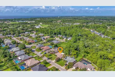 1347 Connemara Cir, Gulf Breeze, FL 32563 - Photo 61
