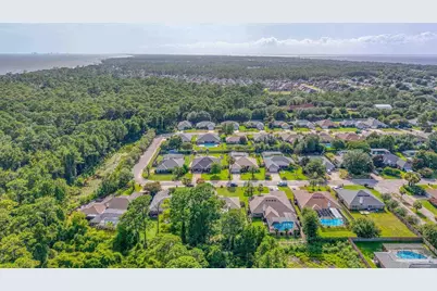 1347 Connemara Cir, Gulf Breeze, FL 32563 - Photo 53
