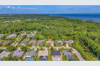 1347 Connemara Cir, Gulf Breeze, FL 32563 - Photo 63