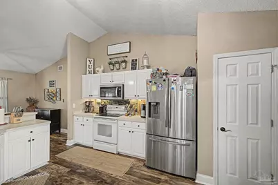 1347 Connemara Cir, Gulf Breeze, FL 32563 - Photo 29