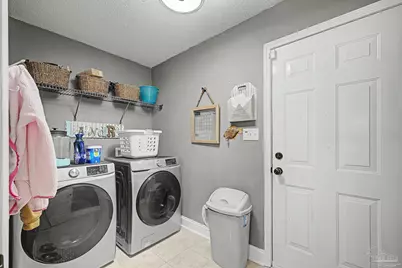 1347 Connemara Cir, Gulf Breeze, FL 32563 - Photo 17