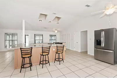 1119 Seabreeze Ln, Gulf Breeze, FL 32563 - Photo 9