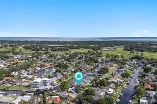 1119 Seabreeze Ln, Gulf Breeze, FL 32563 - Photo 41
