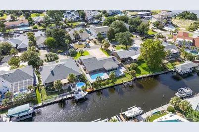 1119 Seabreeze Ln, Gulf Breeze, FL 32563 - Photo 39